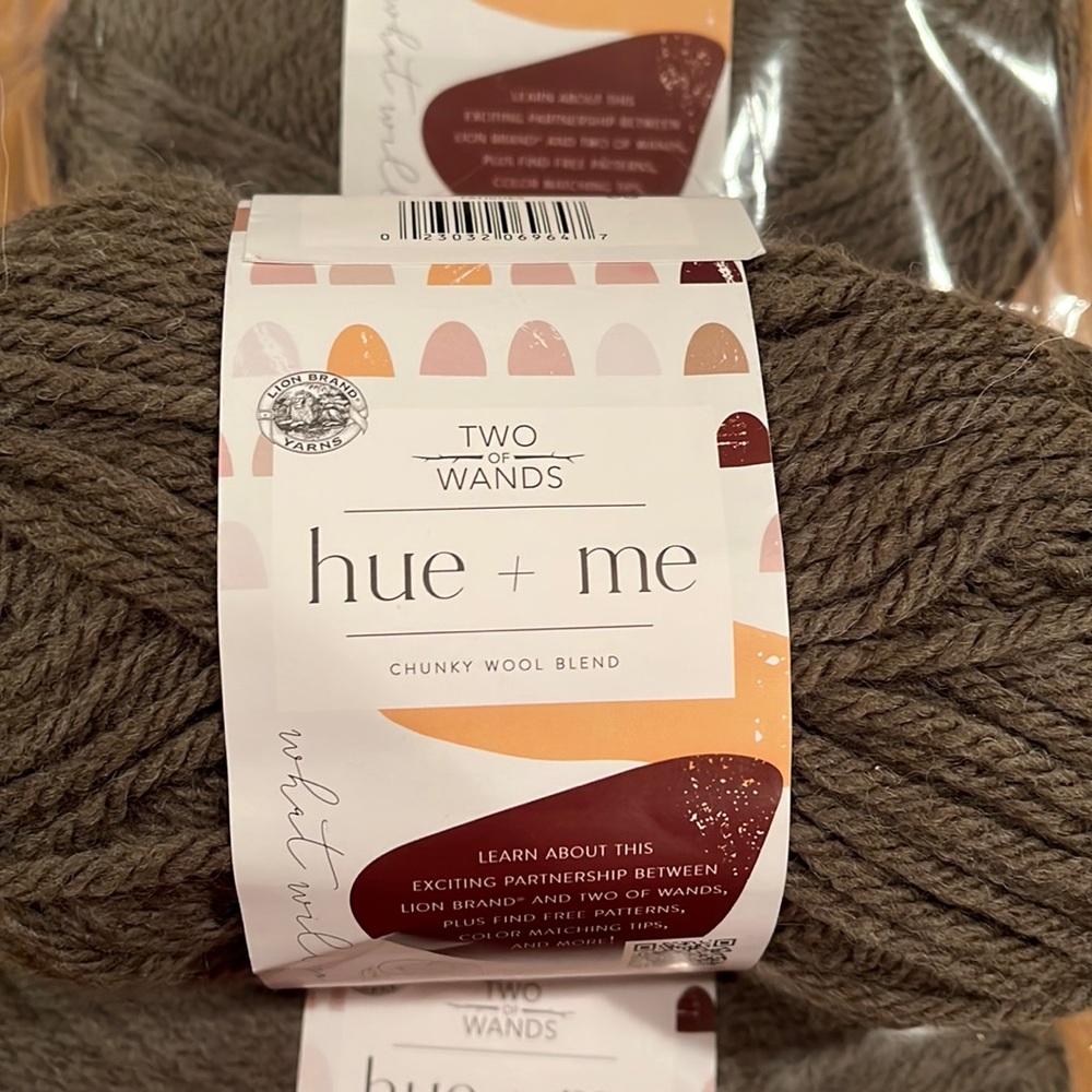 Lion Brand Yarn 🦁 Hue & Me Bulky Yarn, Fatigues